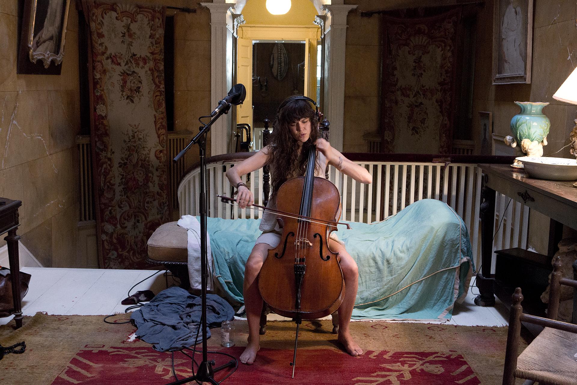 Ragnar Kjartansson<br/><em>The Visitors</em>, 2012<br />Elisabet Davids