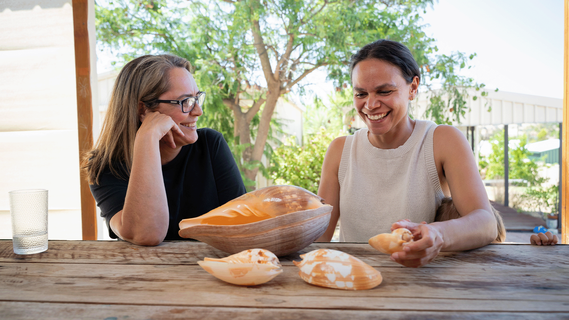 Future-Country - KW CB